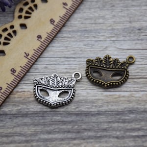 6 Jester Charm Joker Pendant by TIJC SP1322 - Etsy Hong Kong 6 Jester Charm Joker Pendant by TIJC SP1322 - Etsy Hong Kong