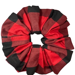 XXL Plaid Flannel Scrunchie: Oversized Checkered Hair Tie
