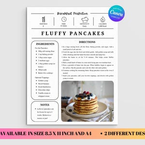 K&ouml;nnte beinhalten: Ein druckbares Rezept f&uuml;r fluffige Pfannkuchen, mit Zutaten und Anweisungen. Die Ma&szlig;e sind in Gramm und Millilitern angegeben. Das Bild zeigt einen Stapel Pfannkuchen mit Beeren und Sirup. Erh&auml;ltlich in 8,5 x 11 Zoll und A4.
