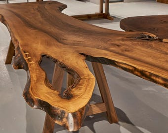 Handgefertigter Live Edge Esstisch aus Nussbaum | Massivholzplatte Einzel | Benutzerdefinierte Größe verfügbar
