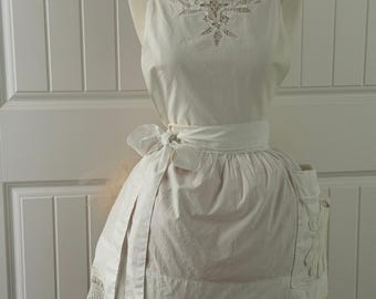 Bridal Apron Vintage Tablecloth Hand Crocheted Lace Bridal Glove Apron Women's Sized 12-20