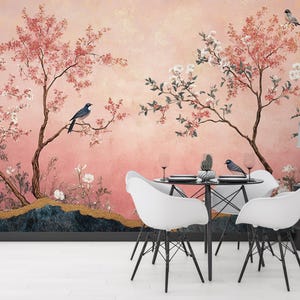 Carta da parati Chinoiserie rosa - Uccelli e fiori romantici - Design floreale orientale vintage - Elegante parete decorativa per camera da letto - Decorazione botanica senza tempo