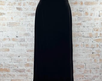 True Vintage 1980s R&K Evening Women’s Volup Plus Size 2X Black Velour Solid Print Stretchy Elastic Waist Rear Zip Gothic Midi Split Skirt