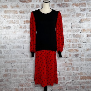 True Vintage 1980s Anthony Sicari Women’s Red and Black Polka Dot Print Ribbed Knit Long Puff Sleeve Maximalist Two Piece Matching Skirt Set