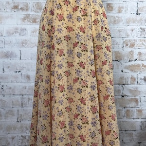 True Vintage 1990s Women’s LizSport by Liz Claiborne Cream, Pink and Purple Pastel Floral Print Flowy Modest Chiffon Cottagecore Midi Skirt