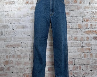 True Vintage 1990s Lee Women’s Petite Cotton Blend Blue Solid Print Faded Medium Wash High Waisted Relaxed Fit Straight Leg Denim Mom Jeans