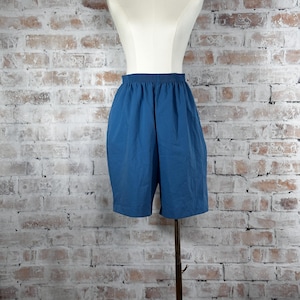 True Vintage 1990s Bon Worth Women’s Blue Solid Print High Waisted Stretchy Casual Lightweight Nautical Summer Bermuda Polyester Mom Shorts