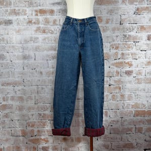 True Vintage 1990s L.L. Bean Women’s 100% Cotton Blue Solid Print Flannel Lined High Waisted Relaxed Fit Medium Wash Casual Cozy Denim Jeans