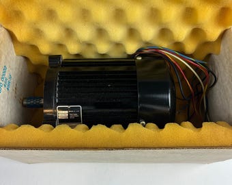 Motor de CA Bodine 48R6BFSY de 1/5 HP y 1800 rpm, 115/230 V, fase dividida, TEFC