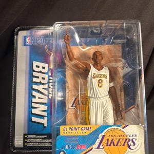 Kobe Bryant 2006 Mcfarlane Series 11, LA Lakers White Uniform 81