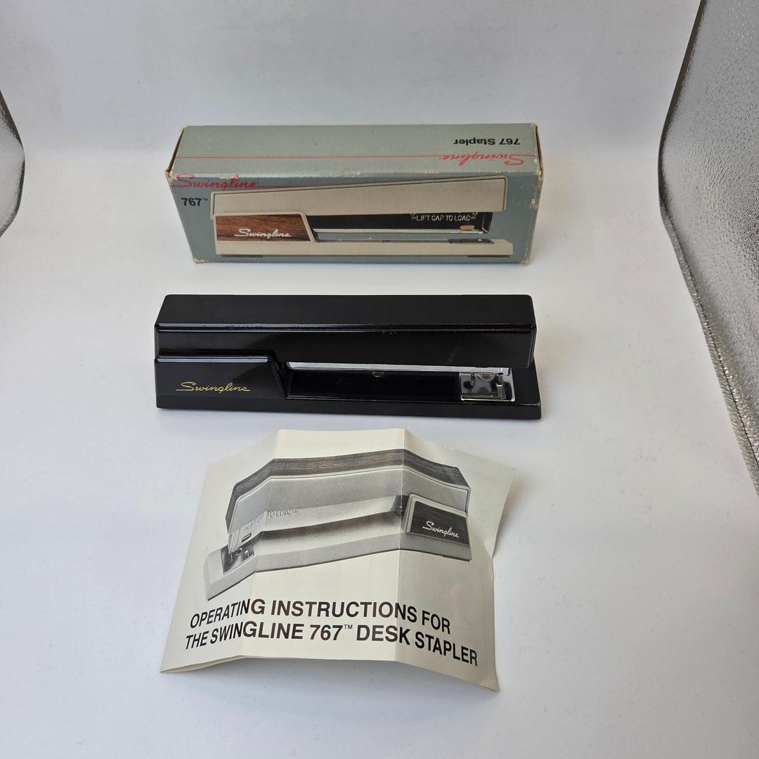 Vintage Swingline 767 Stapler Black Metal Desktop Stapler W/ Box