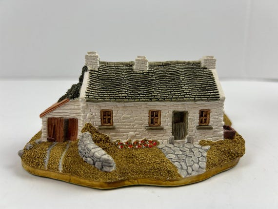 Lilliput Lane Hegarty's Home 1989 Irish Collection Cottage W Box