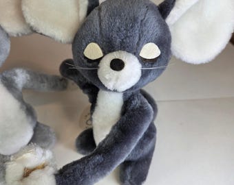 Vintage 1976 R Dakin Eeny & Meeny Mouse Plush Pair Korea Hook Loop