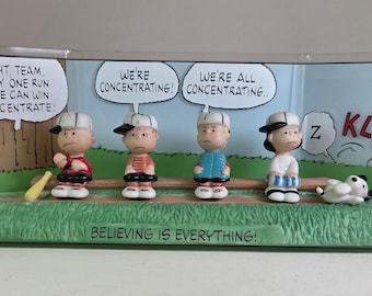 Hallmark Peanuts Gallery the Winning Team Baseball Figurine Snoopy
