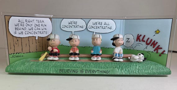 Hallmark Peanuts Gallery the Winning Team Baseball Figurine Snoopy