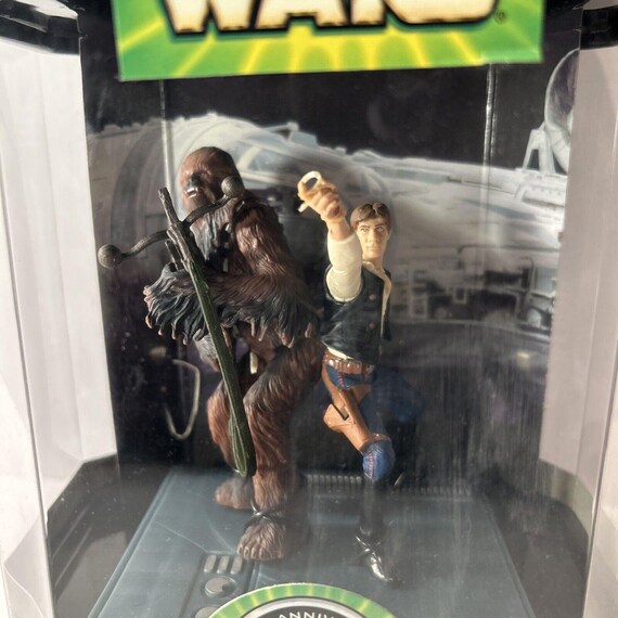 Hot Toys Star Wars Episode IV A New Hope 1:6 scale Han Solo and Chewbacca figures