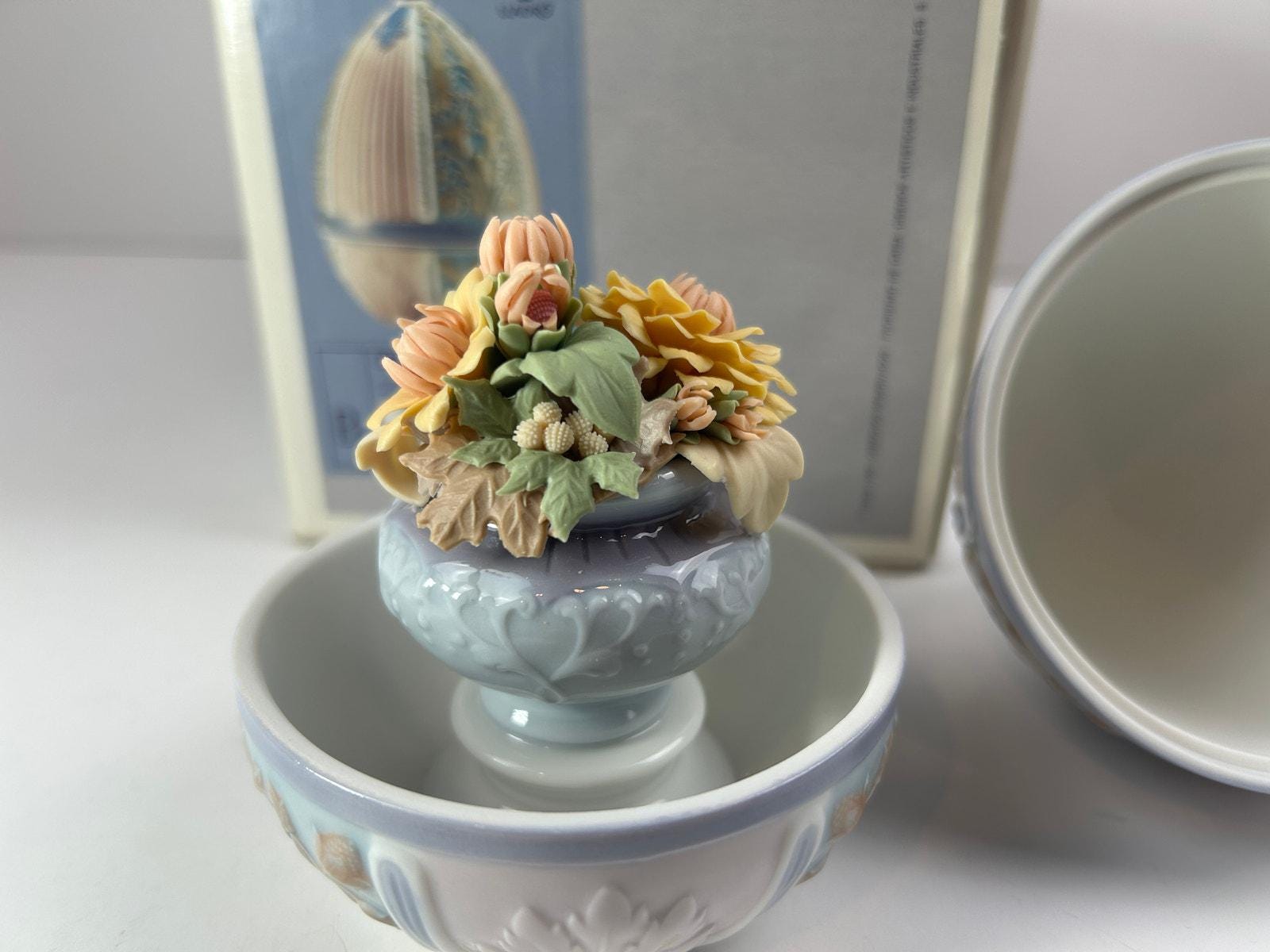 Lladro egg - Etsy 日本