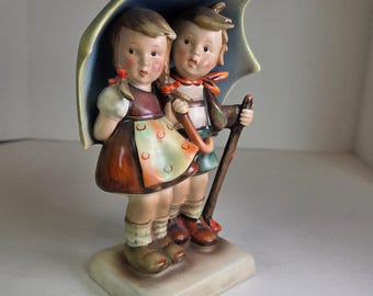 Goebel M.I. Hummel Stormy Weather #71 TMK2 Full Bee Germany 6.5