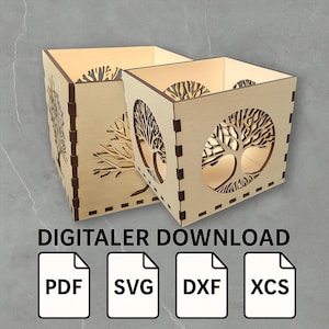 Könnte beinhalten: Zwei quadratische Holzkisten mit Baum des Lebens-Ausschnitten. Die Kisten sind hellbraun mit dunkleren braunen Akzenten. Der Text "DIGITALER DOWNLOAD" befindet sich unten, zusammen mit Dateityp-Symbolen für PDF, SVG, DXF und XCS.
