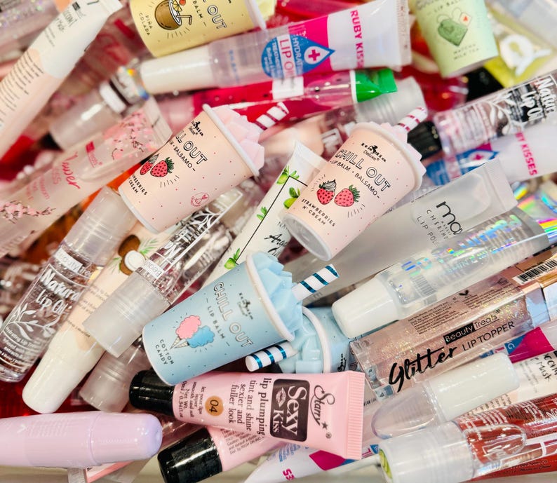 Lip Gloss Scoop Pack : Lip Care Gift Set image 2