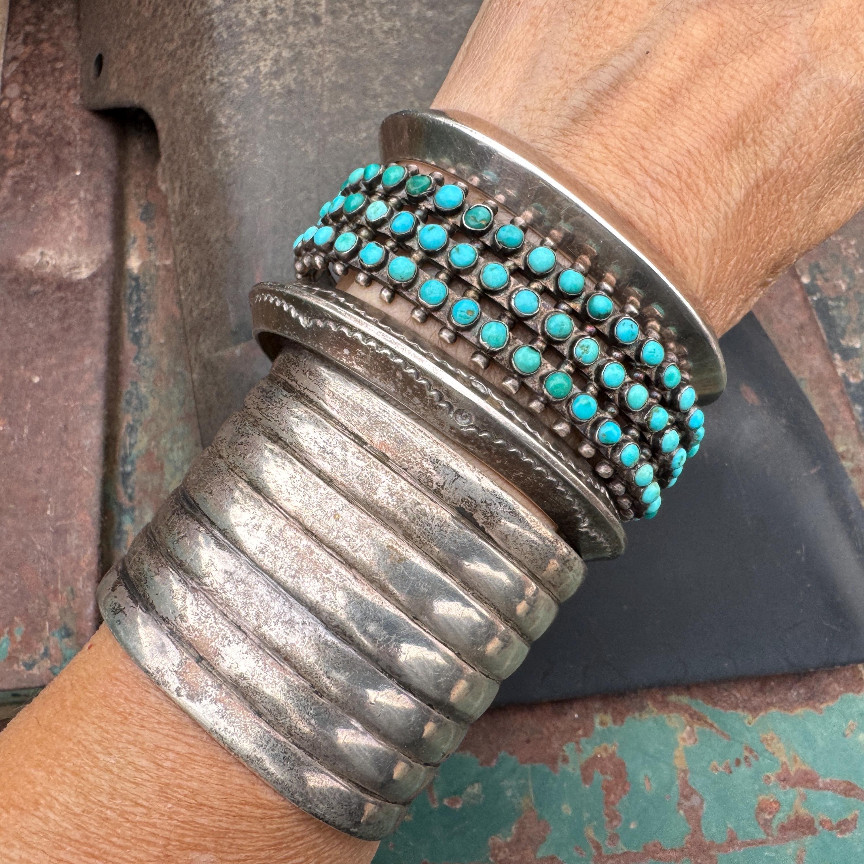 Vintage Zuni Turquoise Snake Eye Row Bracelet Approx Size Vintage Zuni Turquoise Snake Eye Row Bracelet Approx Size