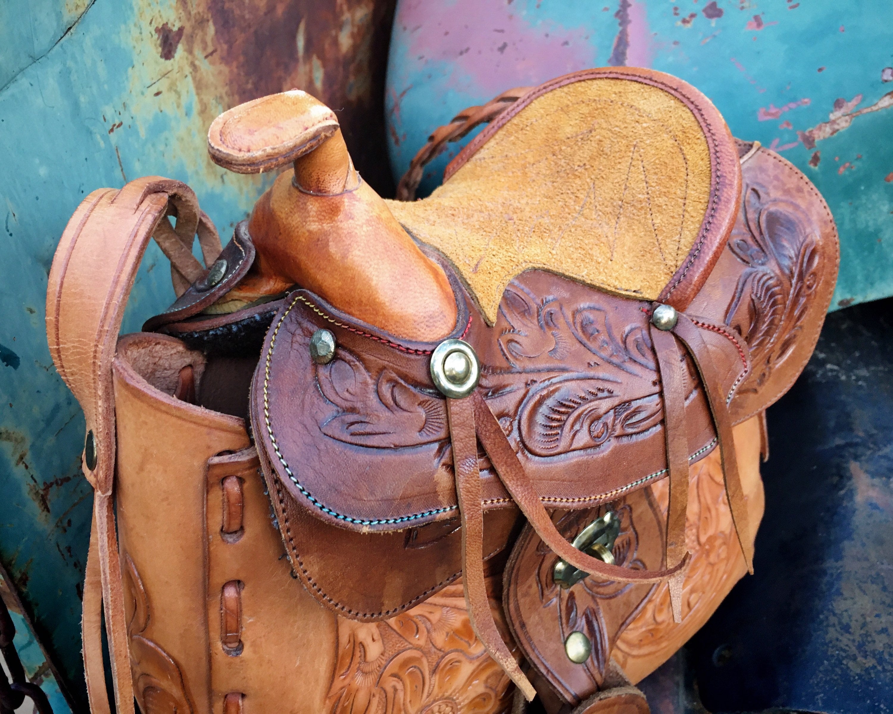 1960s Tooled Leather Horse Saddle Purse Made in Mexico, Hippie Shoulder