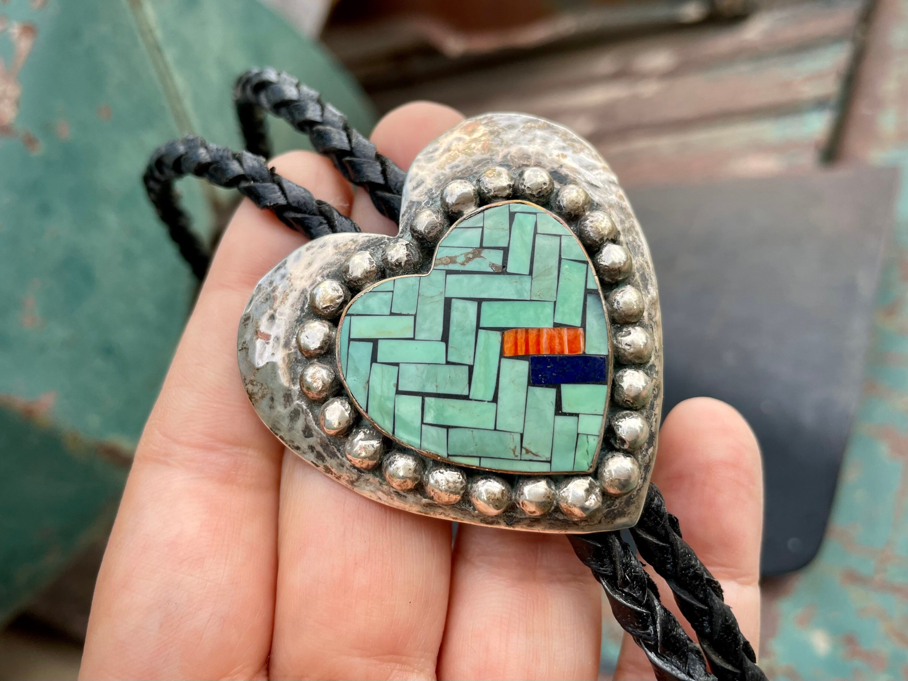 Native American Substantial Vintage Navajo Spiny Oyster Turquoise Inlay Necklace Native American Substantial Vintage Navajo Spiny Oyster Turquoise Inlay Necklace