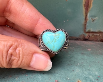 Navajo Sunshine Reeves Stamped Sterling Silver Turquoise Heart Band Size 9.75