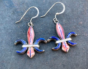 Fleur de Lis Inlaid Sterling Silver Dangle Earrings by David R. Freeland, Small Lapis Pink Shell