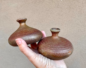 Vintage Japanese Bizen Pottery Small Weed Vase or Sake Bottle, Hand Made Art Studio Ceramics, Organic Natural Home Decor, Wabi Sabi Style