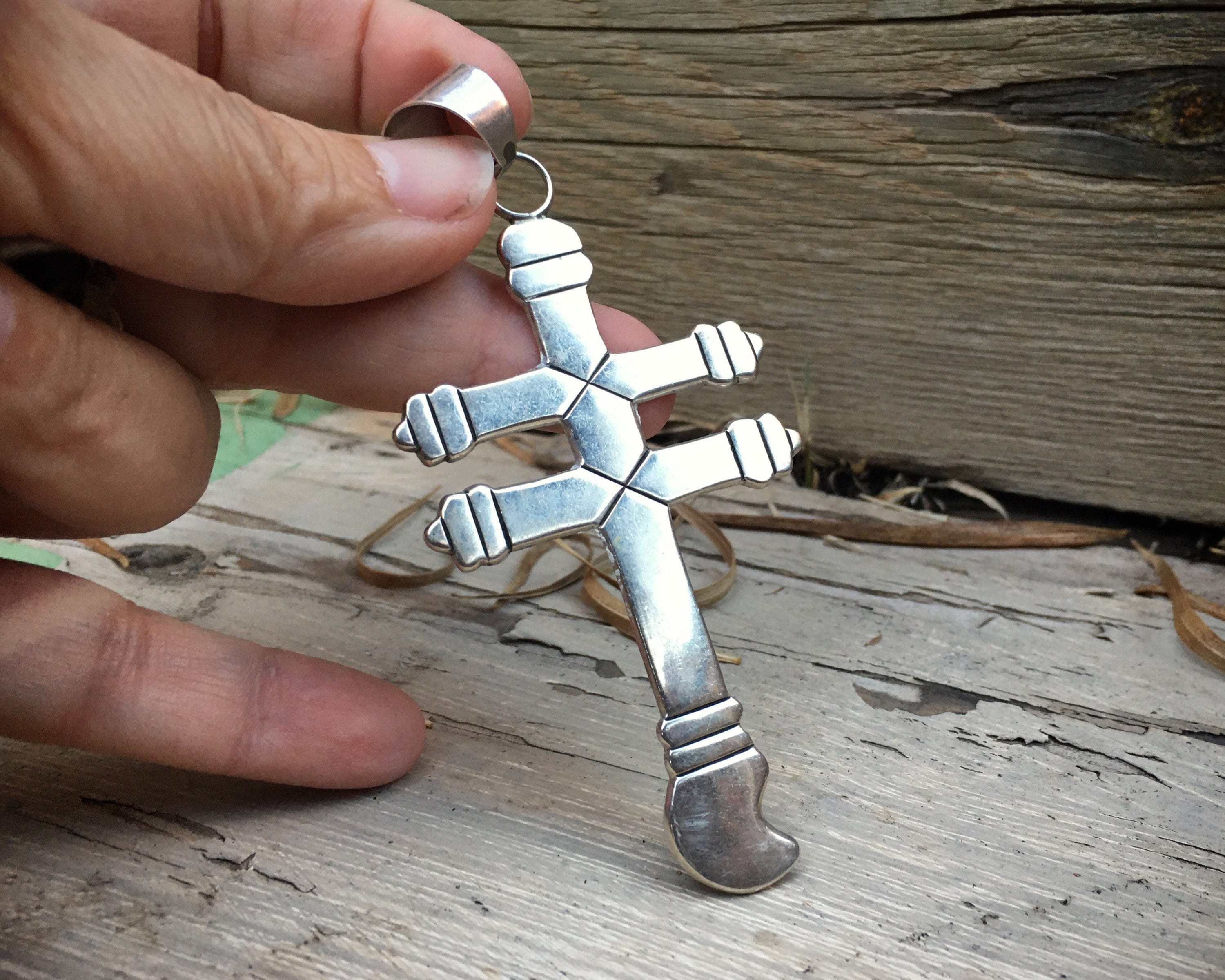 Cross Christian Navajo Sterling Silver Native American Bracelet Cross Christian Navajo Sterling Silver Native American Bracelet