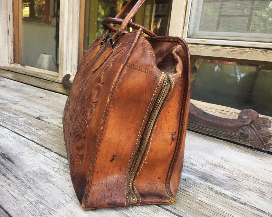 Super Distressed 1940s Mexican Tooled Leather Western Doctor Bag, Vintage Apothecary  Bag, Medical Bag, Physician Carrying Case, Cowboy Prop