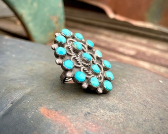 Vintage Zuni Bill & Lou Laweka Turquoise Petit Point Cluster Ring Approx Sz 6.5, Native American