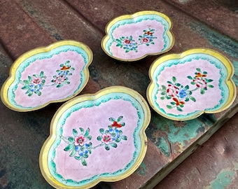 Set of Four Antique Miniature Cloisonne Trinket Dishes Pink Floral Design Pink on Green Back