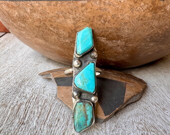 Zuni Jude Candelaria Blue Turquoise Three-Stone Long Ring Approx Size 8 (Adj), Rodeo Style