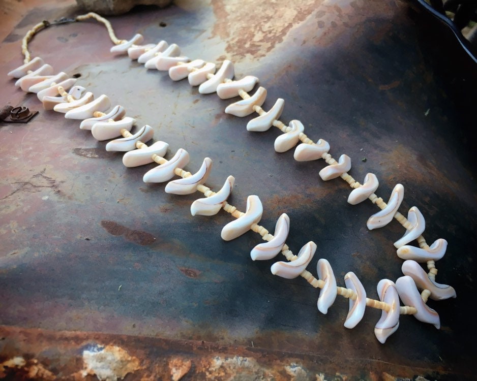 beads bird Zuni fetish indian