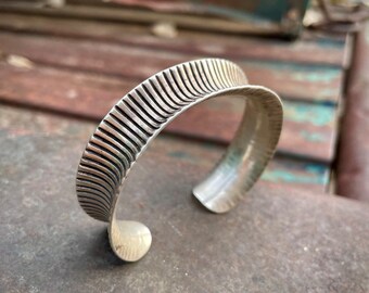 Vintage Ribbed Sterling Silver Cuff Bracelet Edges Curved Upward, Signed Navajo Native American