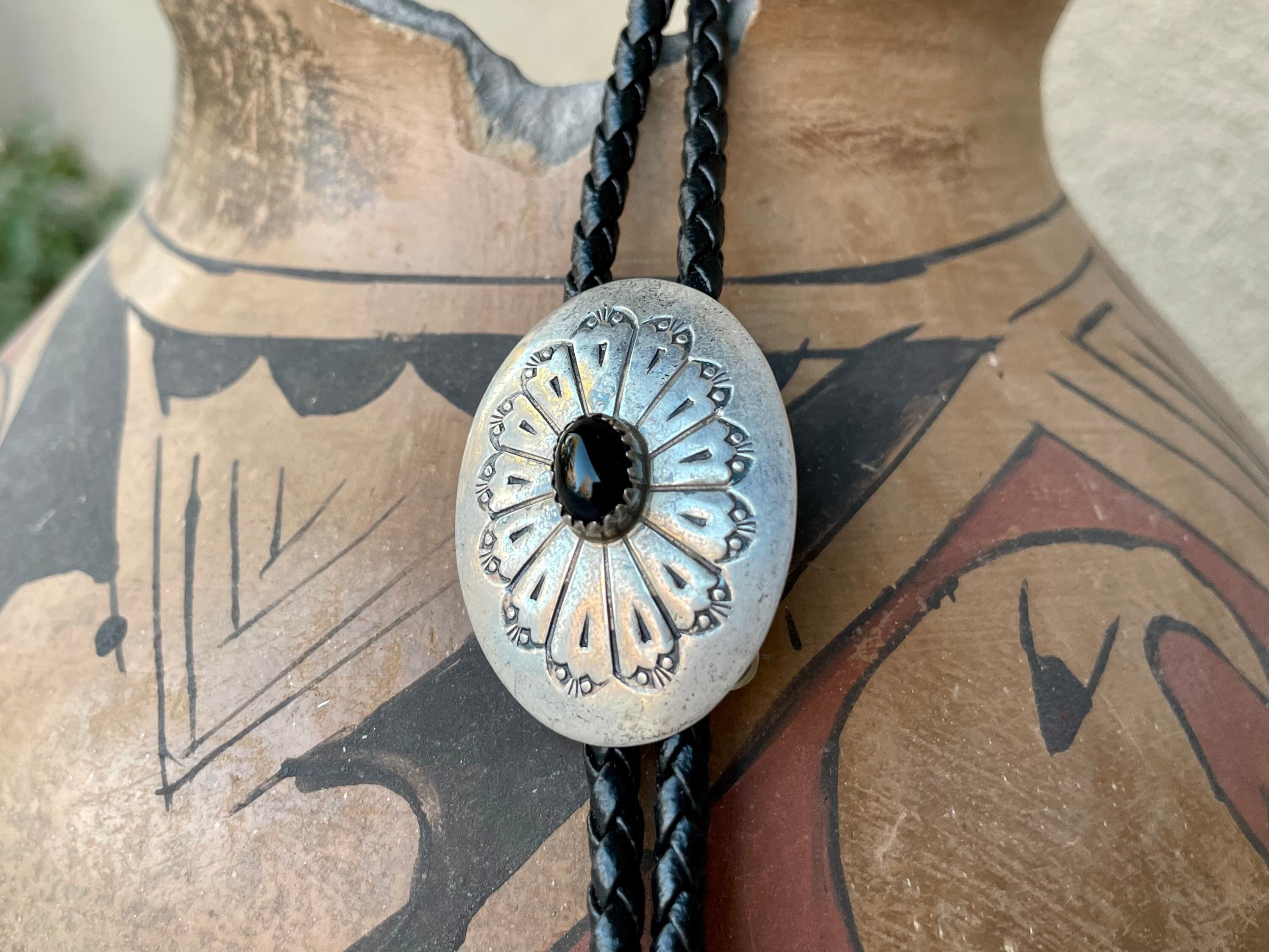 Small Vintage Black Onyx Sterling Silver Concho Bolo Tie Unisex, Navajo  Native American Bola