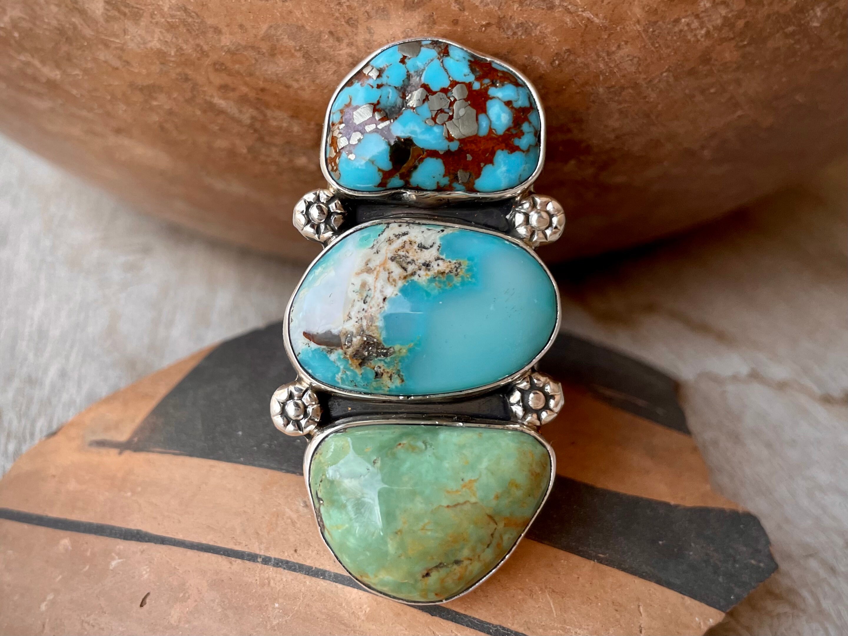 Stunning Native American Navajo Green Waterweb Turquoise Sterling Silver Immense Ring Stunning Native American Navajo Green Waterweb Turquoise Sterling Silver Immense Ring
