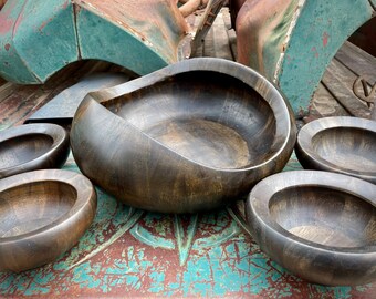 Rustic Modern Dark Wood Salad Bowl and Four Serving Bowls by Nambe, Butterfly Shape, Natural Tiki