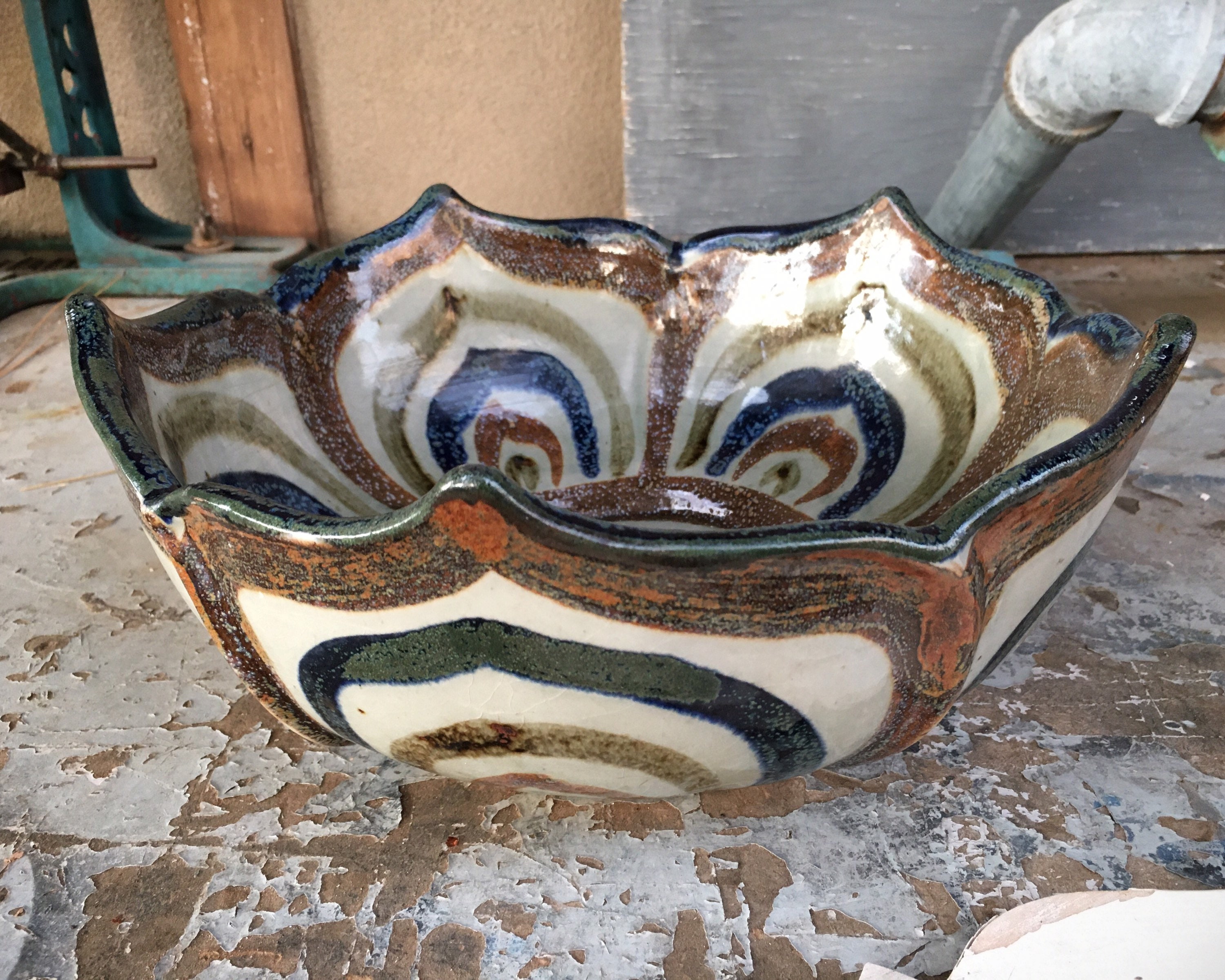 Signed Ken Edwards Pottery Sculptural Fruit Bowl, Tonala Mexican