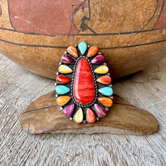 Large Signed Cluster Ring Size 7, Spiny Oyster Tu… - image 6