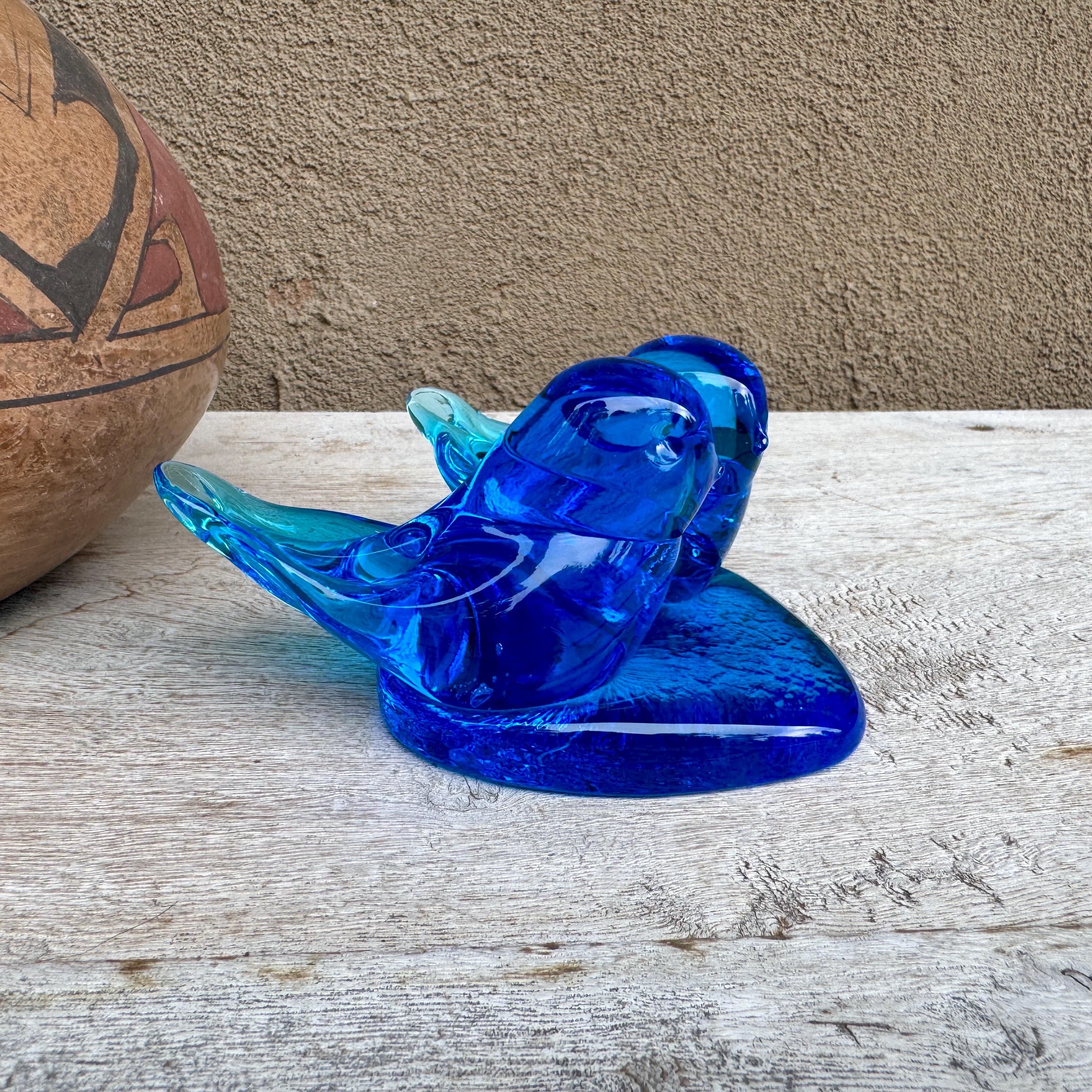 Leo Ward Bluebirds of Happiness Art Glass Figurine 1997, Heart