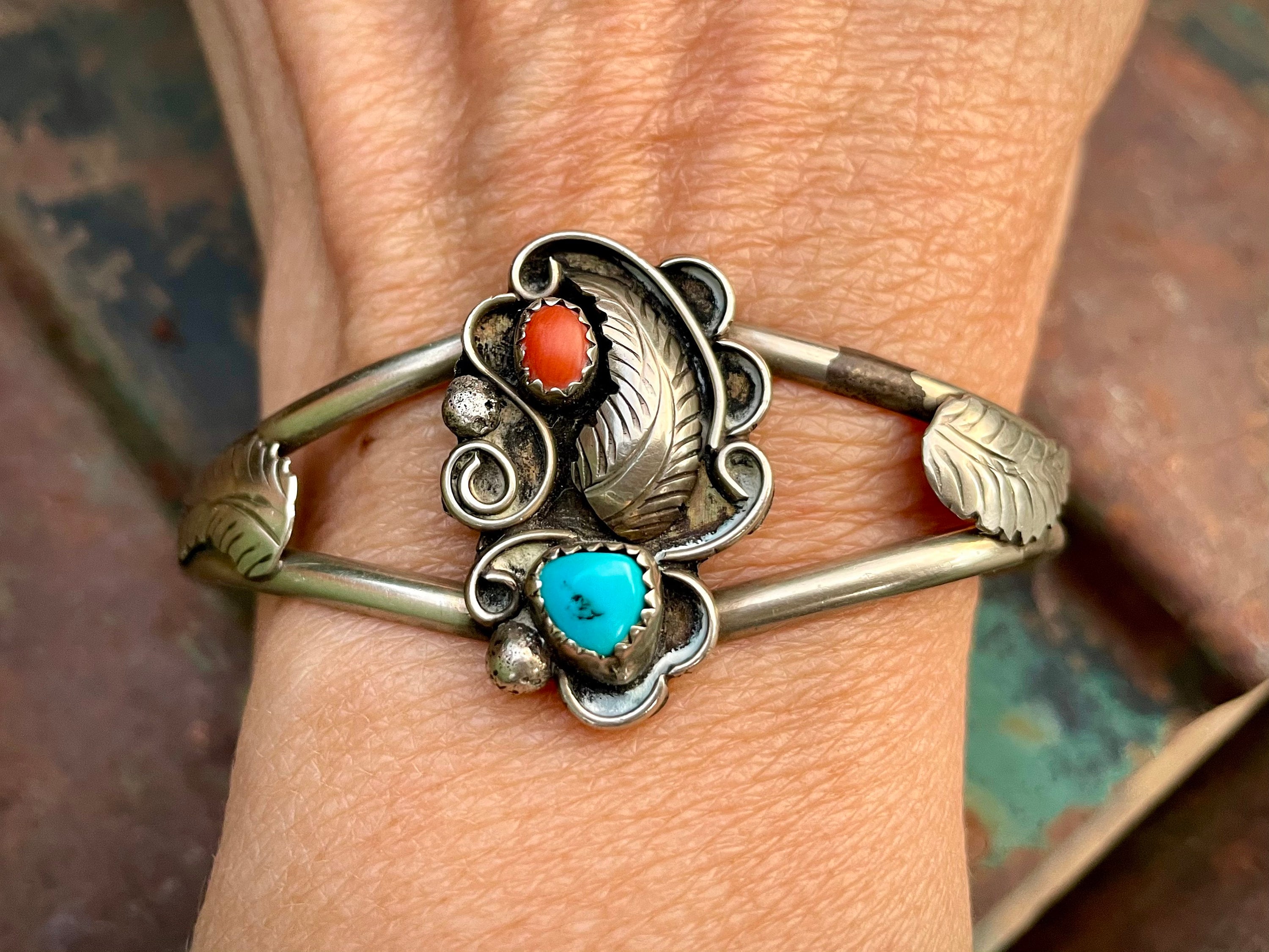 Traditional Vintage Native American Navajo Turquoise Coral Sterling Silver Bracelet Traditional Vintage Native American Navajo Turquoise Coral Sterling Silver Bracelet