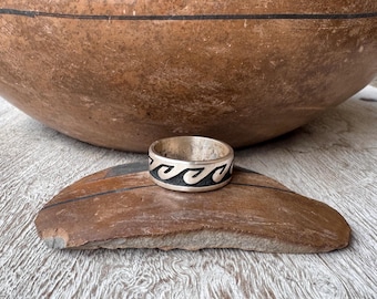 Vintage Hopi Art Honani Sterling Silver Overlay Band Approx Size 9.25