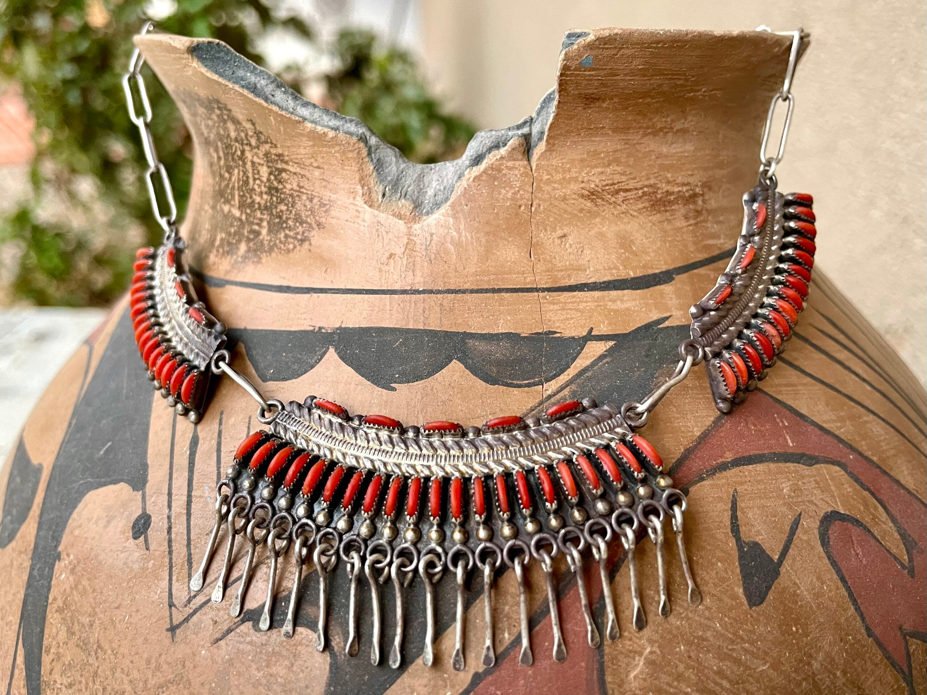 Vintage Zuni Needlepoint Red Mediterranean Coral Necklace 18.5, 1950s