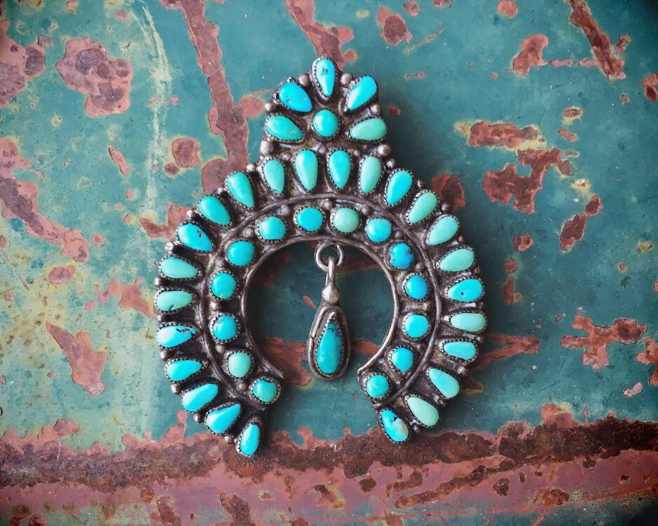 Fanbulous Vintage Native American Navajo Turquoise Snake Eye Sterling Silver Pin Pendant Old Fanbulous Vintage Native American Navajo Turquoise Snake Eye Sterling Silver Pin Pendant Old
