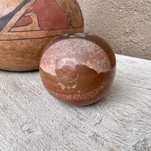 Rare Danny Padilla 1989 Laguna Pueblo Miniature Seed Pot, Etched with Wolverine