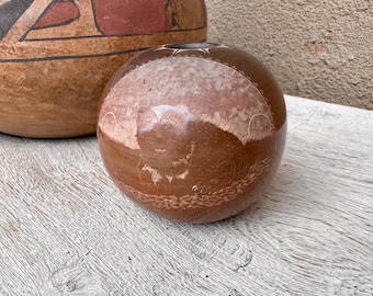 Rare Danny Padilla 1989 Laguna Pueblo Miniature Seed Pot, Etched with Wolverine