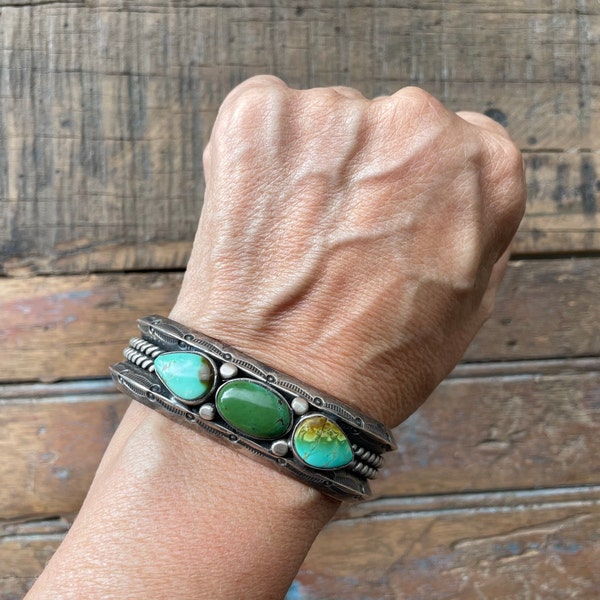 Vintage Three-Stone Green Turquoise Row Bracelet Size 6-3/8, One Stone is Cracked, Southwestern Navajo Style Jewelry, Men's Cuff Unisex